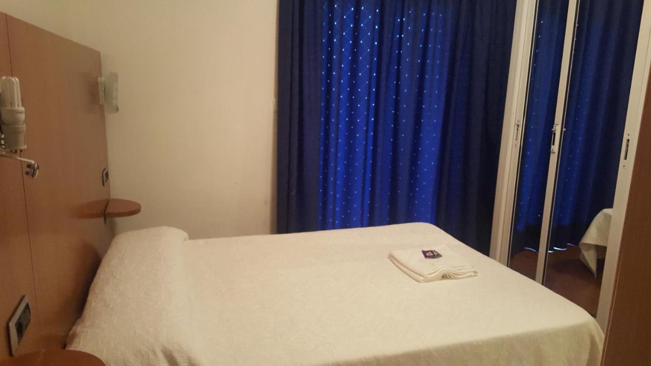 Hostal Can Salvado Cambrils Zewnętrze zdjęcie