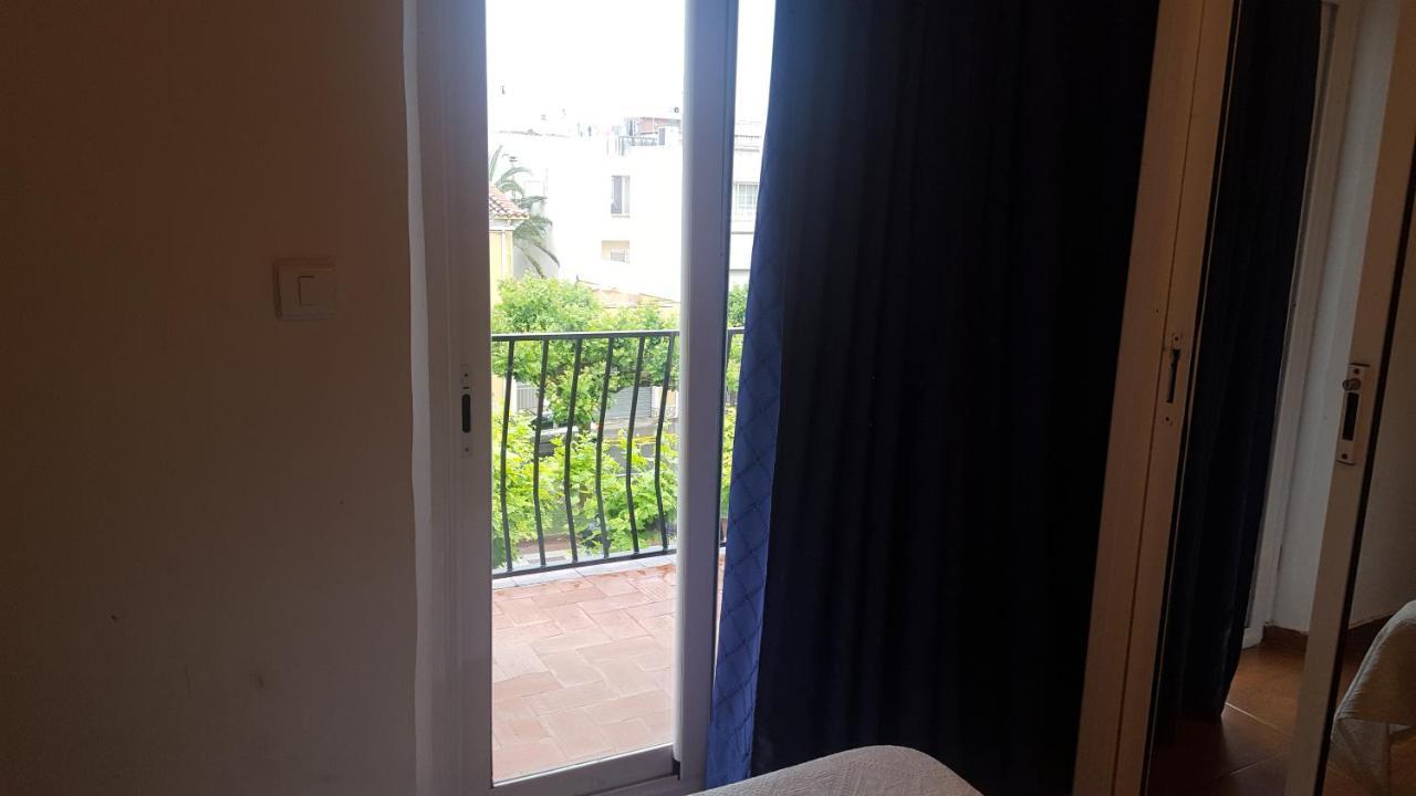 Hostal Can Salvado Cambrils Zewnętrze zdjęcie