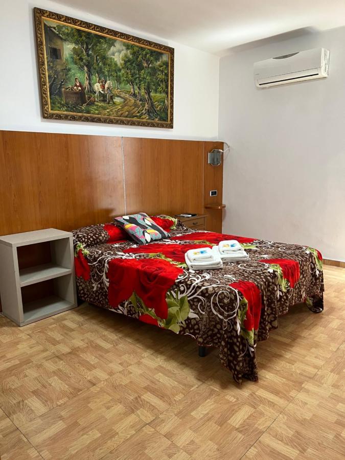 Hostal Can Salvado Cambrils Pokój zdjęcie
